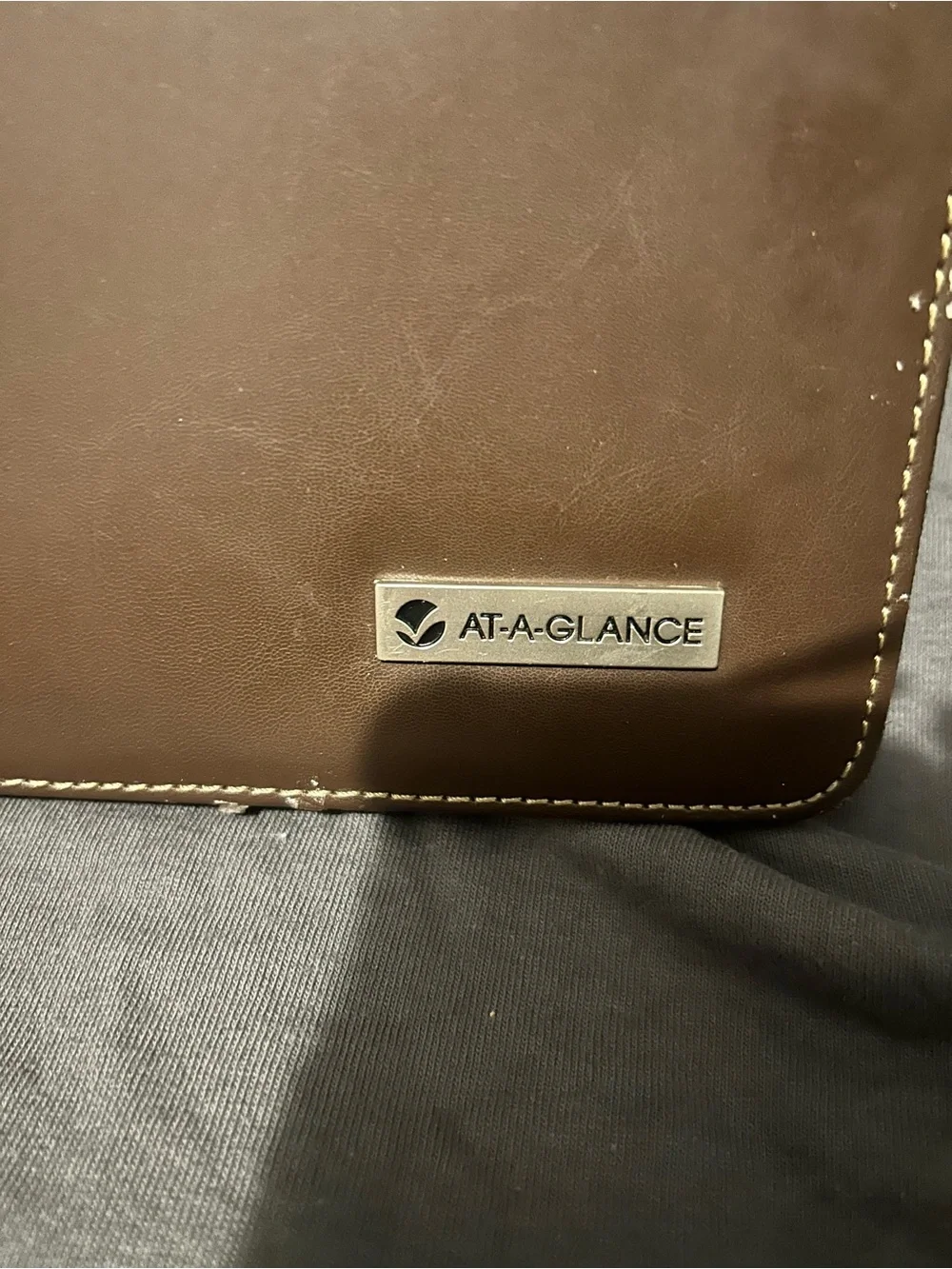 At-a-glance brown zippered